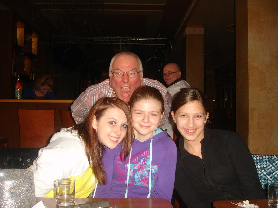 599637_580119632005417_389625341_n